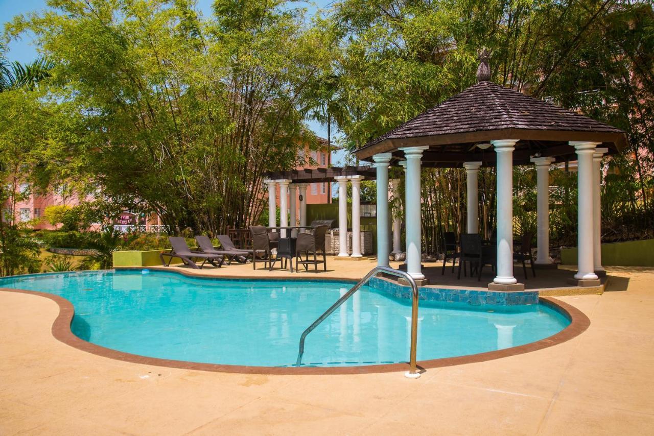 Апартаменты Maribella@Crystal Cove Ocho Rios Stanmore Grove Экстерьер фото